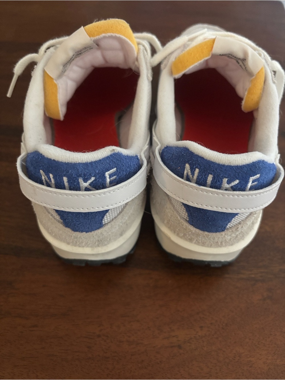 Nike Waffle Debut Sneakers – Women’s Size 11 – Like New